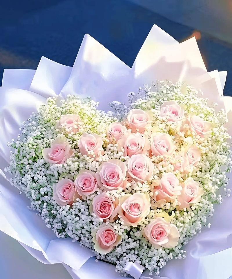 纯白满天星代表什么？它的花语有哪些含义？