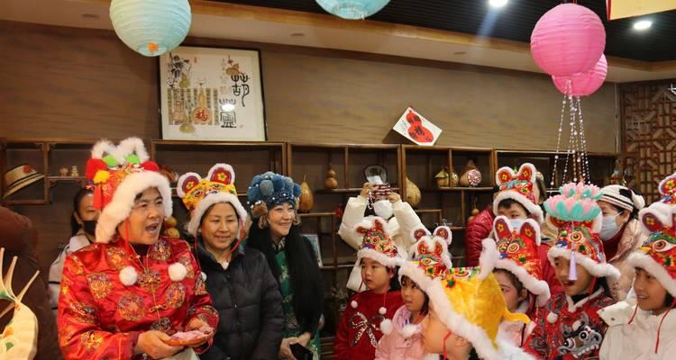 花馍的寓意和风俗有哪些？它们在传统中扮演什么角色？