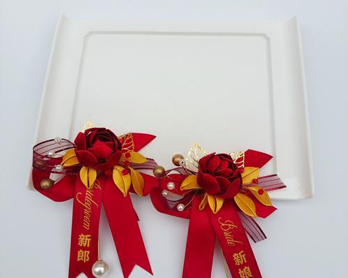 胸针缠花的寓意是什么？胸针上花卉图案的寓意是什么？