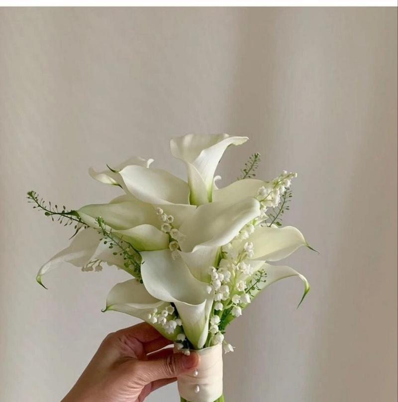 送闺蜜手捧花的意义何在？哪些花语适合闺蜜？