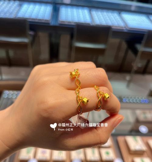 黄金手捧玫瑰花有何特殊含义？它的花语是什么？