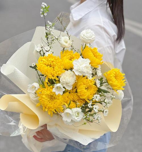 清明节送白色花的寓意是什么？
