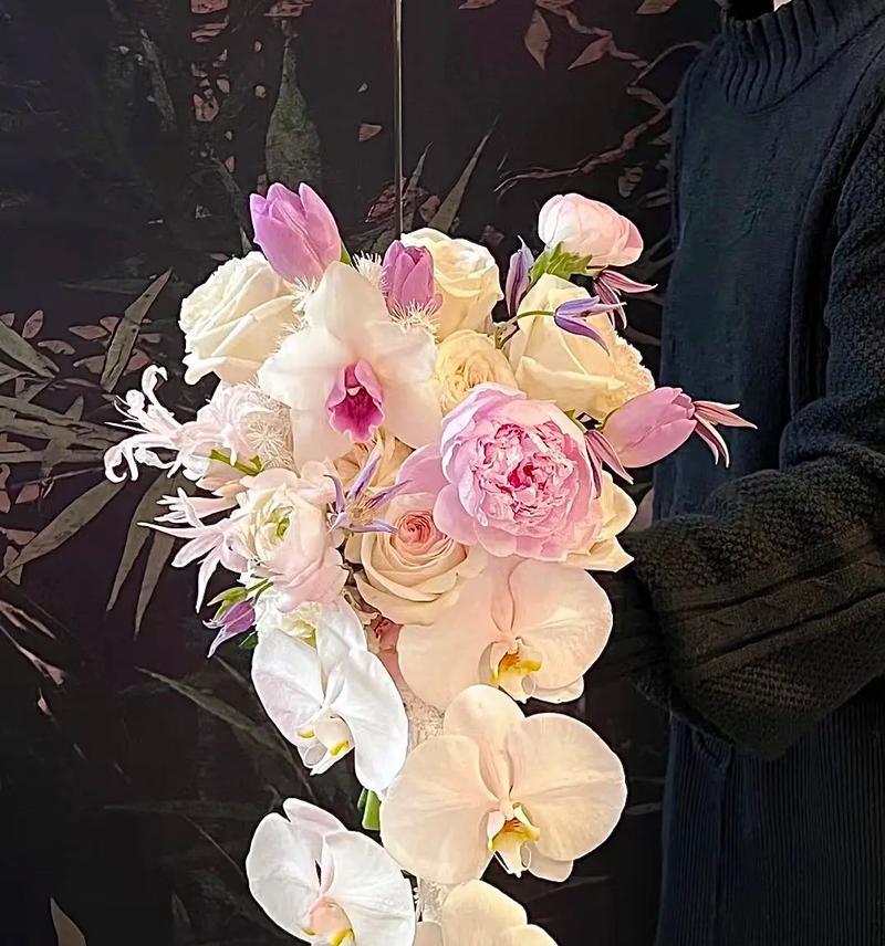 新娘手捧花雪柳叶有何寓意？雪柳叶在婚礼中的象征意义是什么？