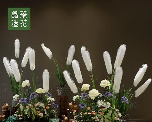 棕色花艺搭配绿植的寓意是什么？如何理解这种搭配的象征意义？