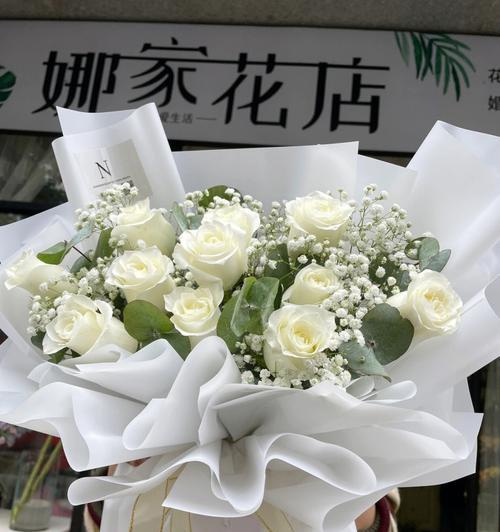 盛放白色玫瑰花有何寓意？白色玫瑰代表什么？