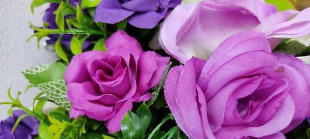象征爱情的假花有哪些花？它们各自代表什么意义？