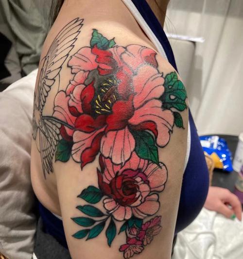 纹身选择牡丹花颜色有何寓意？牡丹花颜色的象征意义是什么？