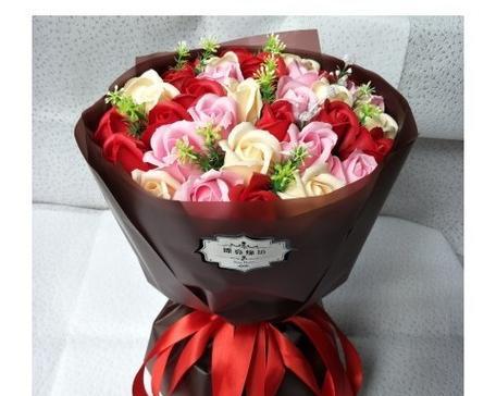 情人节丢花有什么特别寓意？